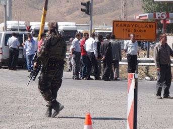 Demirtaş için giden konvoya saldırı