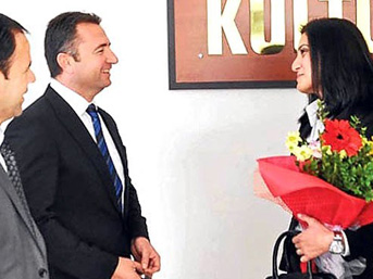 Öğretmene çiçek soruşturması