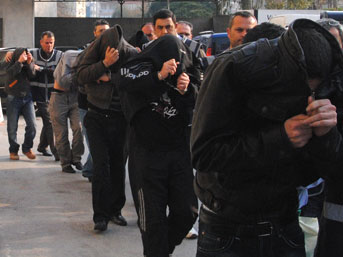 İzmir'de fuhuş operasyonu