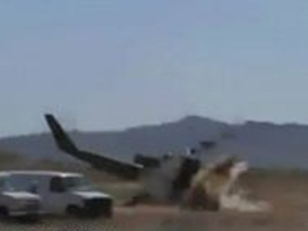 Helikopter yere çakıldı