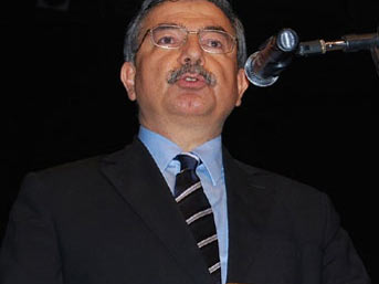 Bakandan şaşırtan çıkış