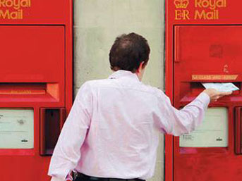 Kanser olduklarını postayla öğrendiler