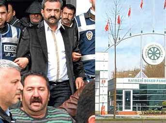 Yolsuzluktan aile boyu seks skandalı çıktı