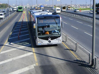 Beylikdüzü'ne metrobüse erteleme