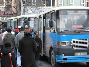 İstanbul'da minibüsler kalkıyor