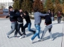 Öğrenciler tekme-tokat kavga etti