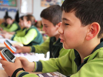 Okulda parmak kaldırma devri sona erdi