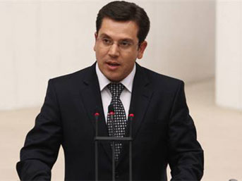 BDP'li vekil Özdal Üçer doktor dövdü
