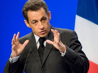 Sarkozy uslanmıyor, yeni hamle yolda!