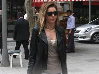 Sinem'in morali çok bozuk