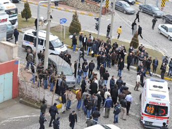 Gelinlerini kaçıran gencin babasına infaz