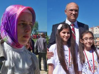 Türbanlı öğretmenle fotoğraf çektirmedi