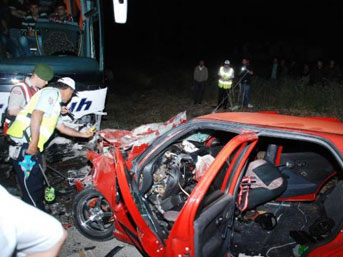 Antalya'da feci kaza; 4 ölü