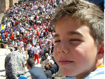Cesedini testereyle parçalayıp yaktı