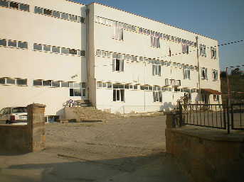 Öğrencisine oral seks yaptı