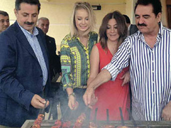 Bakan geldi mangalı yaktı