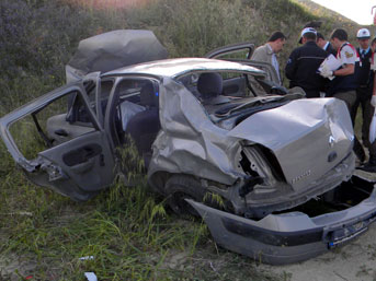 Edirne’de trafik kazası: 2 ölü, 1 yaralı