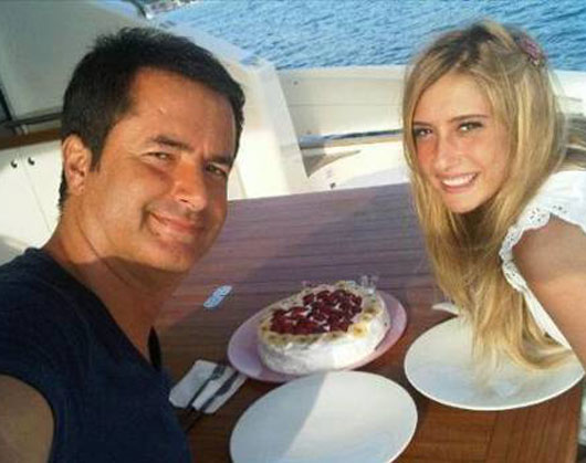 Bebeklerinin cinsiyeti belli oldu