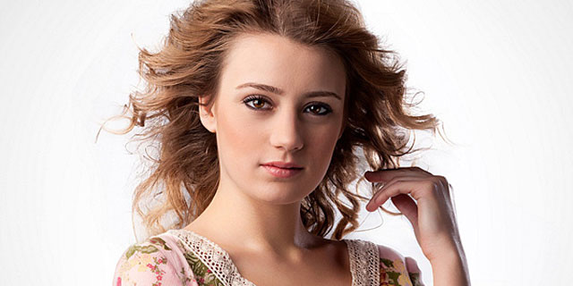 gizem-karaca2_640.jpg