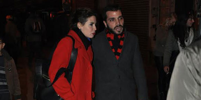 Pelin Batu sevgilisiyle yakalandı