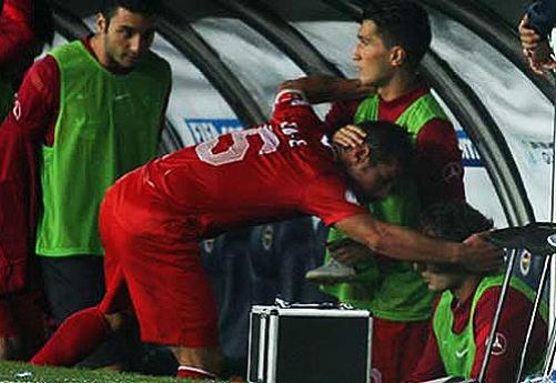 emre-hamit-kulube-54534_501.jpg