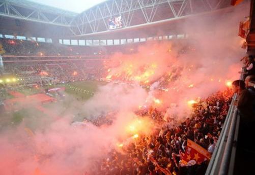 Arenadaki Törende Takım Tek Tek Çağrılıyor…