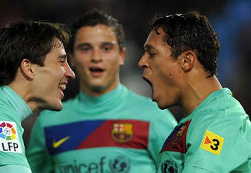 krkic-afellay-adriano-48155_501.jpg
