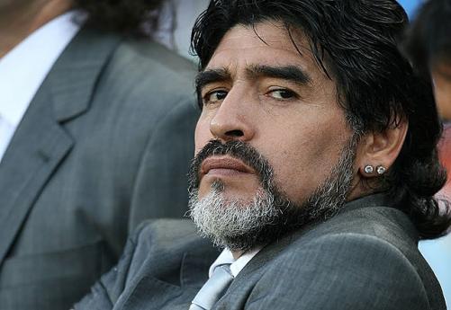 Maradona hastaneye kaldırıldı!