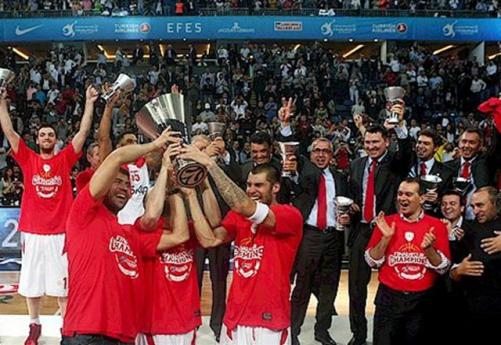 sampiyon-olympiakos-62812_501.jpg