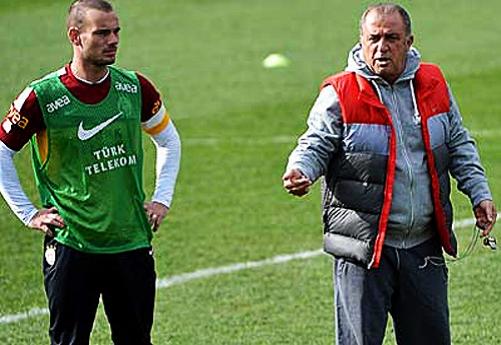 terim-sneijder-idman1-60552_501.jpg