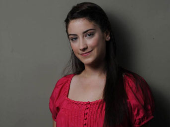 Hazal Kaya